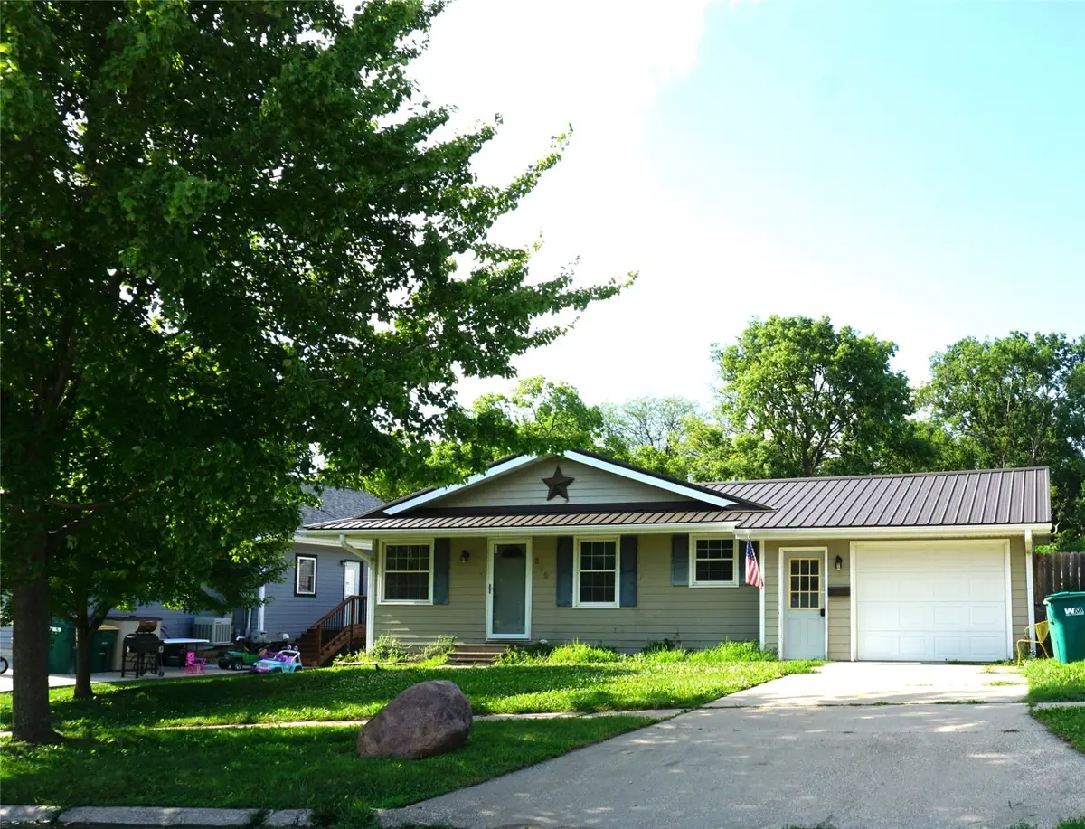 609 E Filmore Street, Winterset, IA 50273 - Image #1