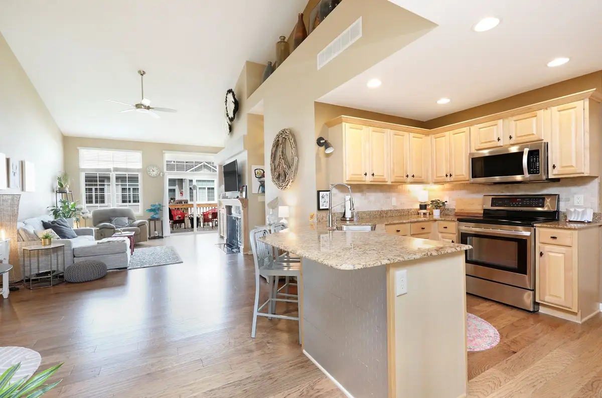 5920 Century Way E, Johnston, IA 50131 - #1