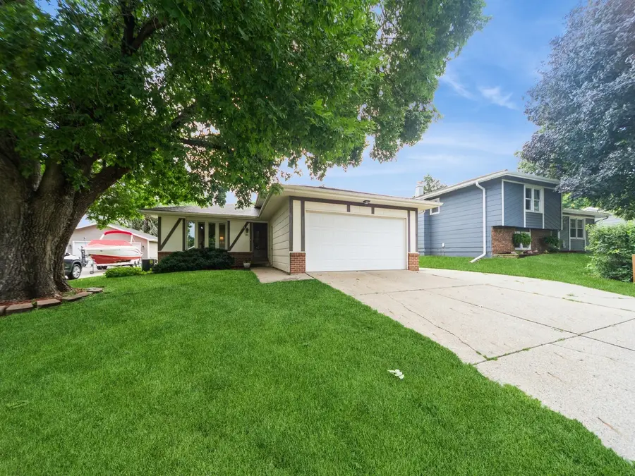 401 NW Valley View Drive, Grimes, IA 50111 - Image #2