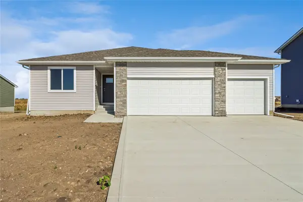 704 5th Street Nw, Bondurant, IA 50035