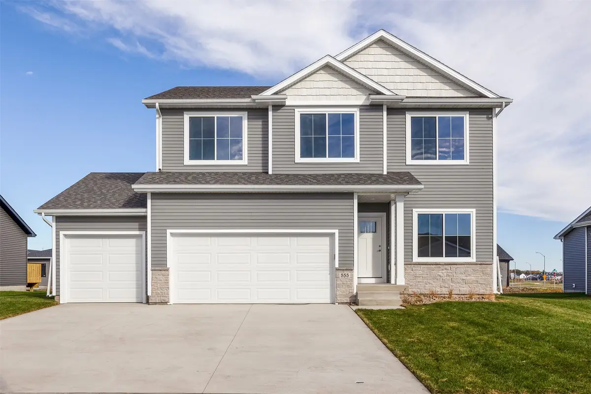 555 NW Compass Avenue, Waukee, IA 50263 - Image #1