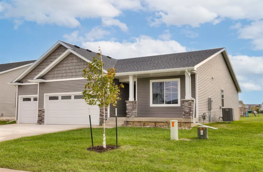 16542 Bentwood Drive, Urbandale, IA 50323 - Image #2