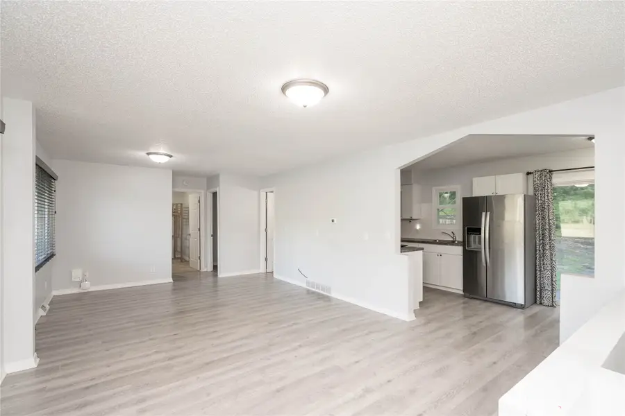 3918 Martin Luther King Jr Parkway, Des Moines, IA 50310 - Image #3