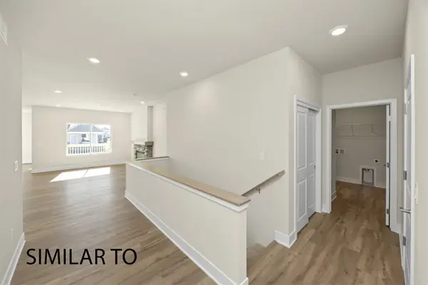 9101 Robinson Drive, West Des Moines, IA 50266