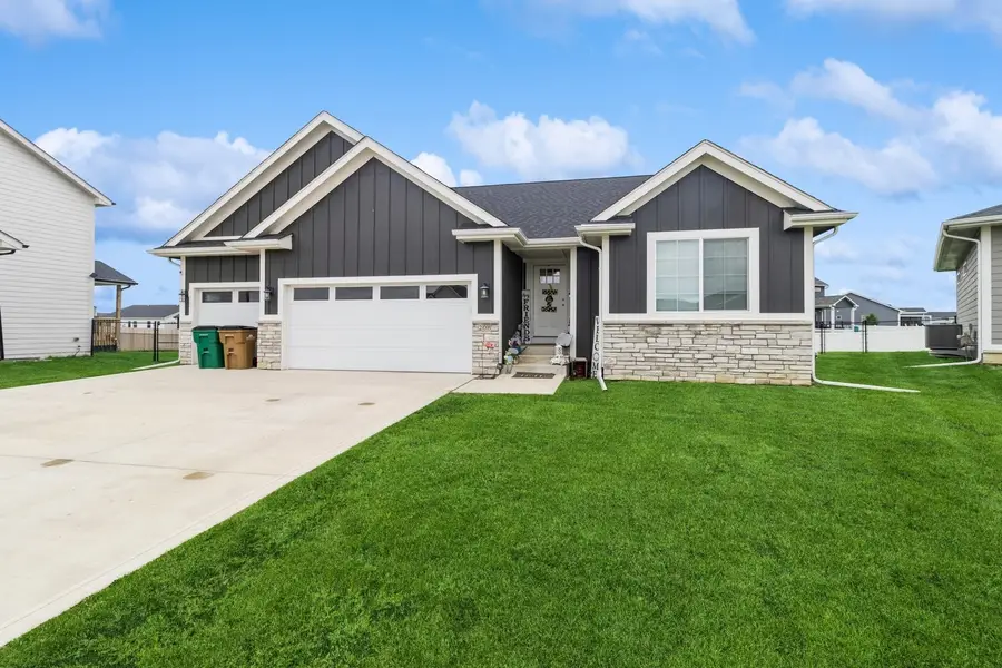 208 11th Court Nw, Bondurant, IA 50035 - Image #2