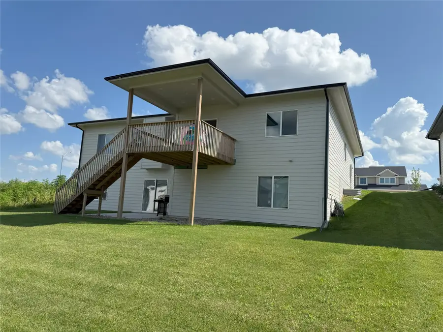 65 NW Hidden Knoll, Waukee, IA 50263 - Image #2