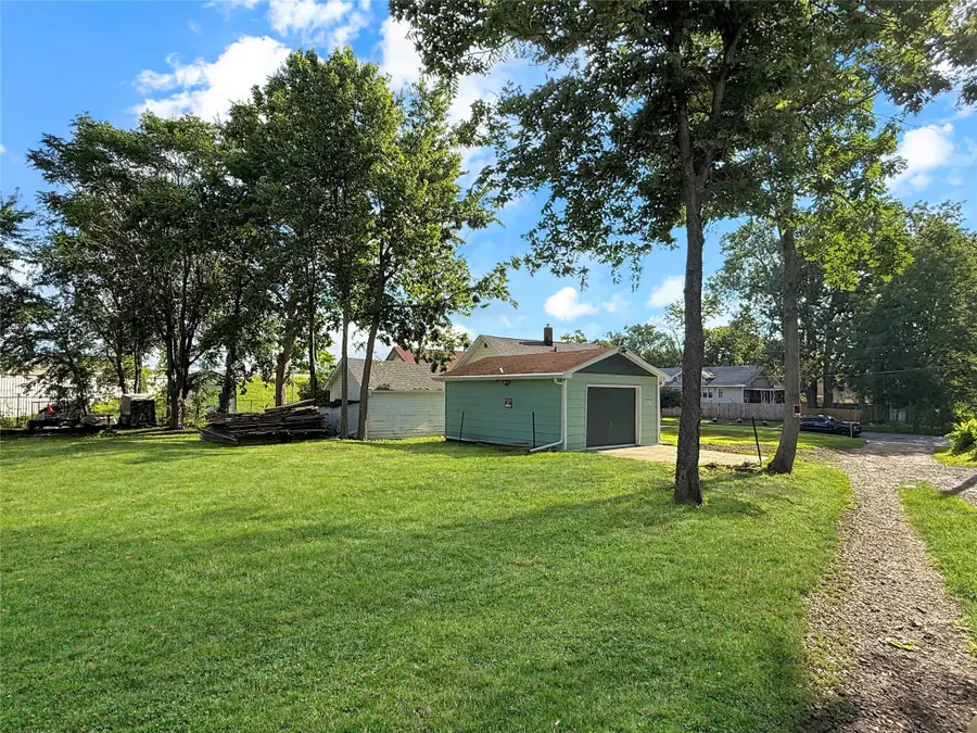 716 E 18th Street, Des Moines, IA 50316 - Image #2