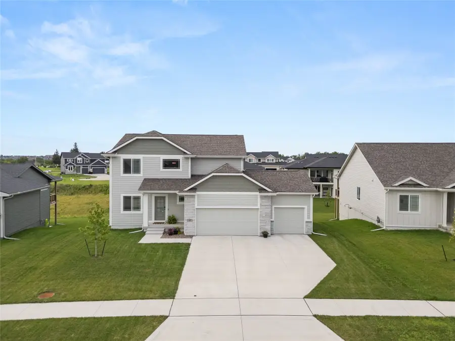 60 NW Valleyview Drive, Waukee, IA 50263 - Image #3
