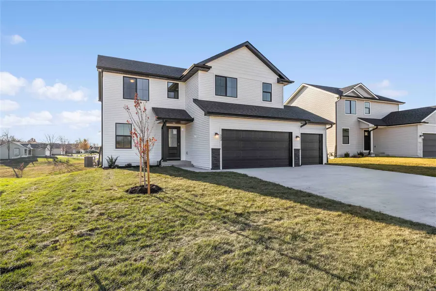 303 N 19th Street, Indianola, IA 50125 - Image #2