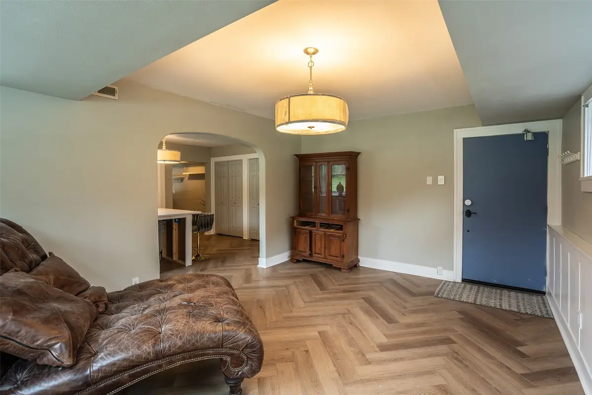 4000 University Avenue #7, Des Moines, IA 50311 - Image #1