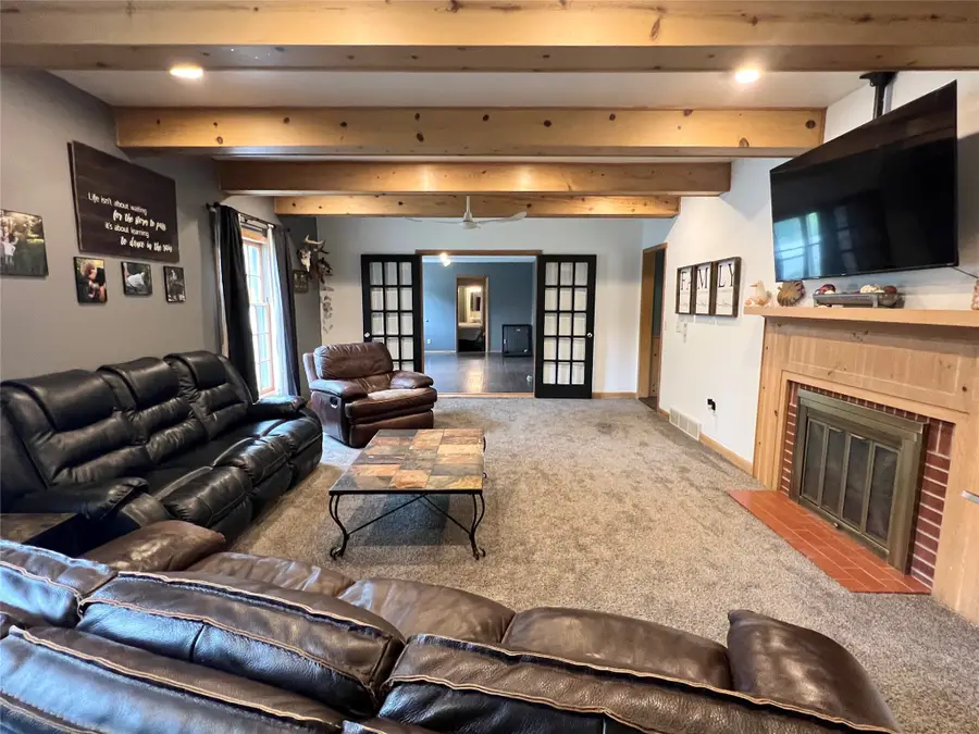 1321 W 13th Street S, Newton, IA 50208 - Image #2