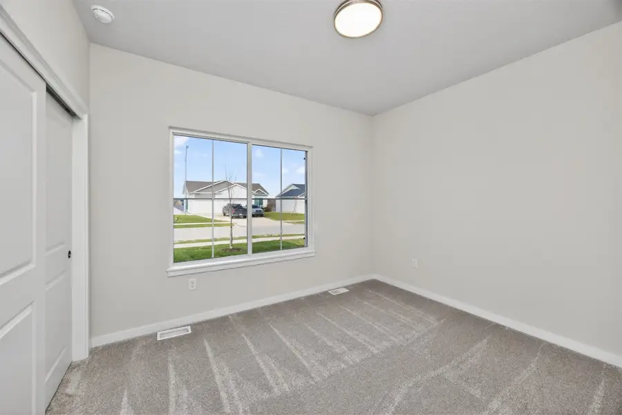 16524 Bentwood Drive, Urbandale, IA 50323 - Image #3