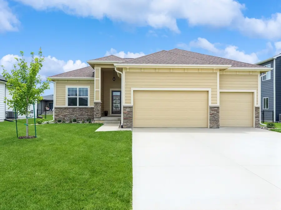 210 31st Street Se, Altoona, IA 50009 - Image #2