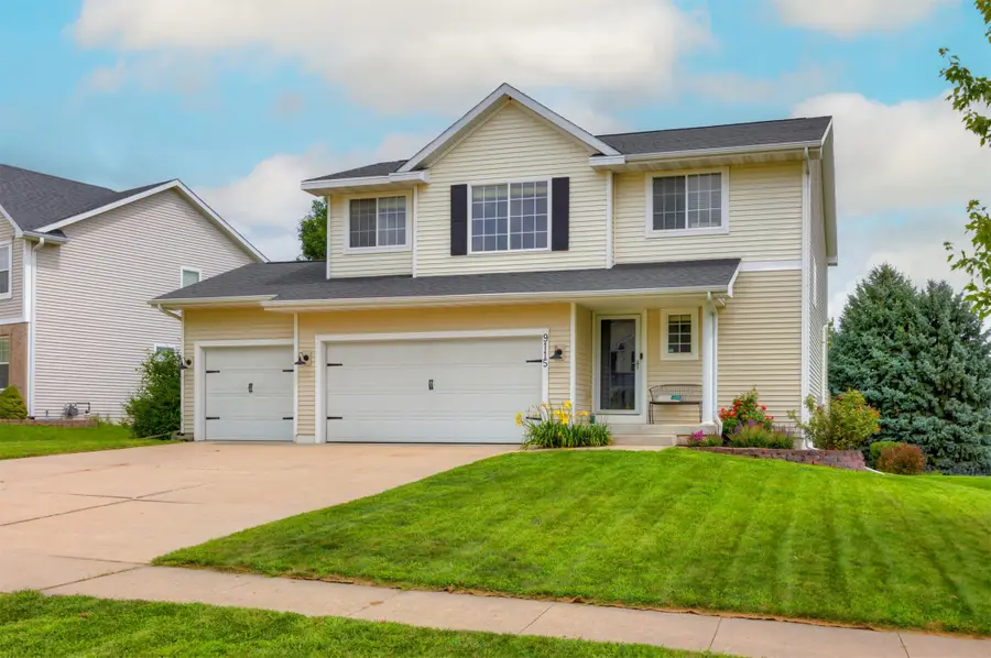 9115 Cowden Drive, Johnston, IA 50131 - Image #2