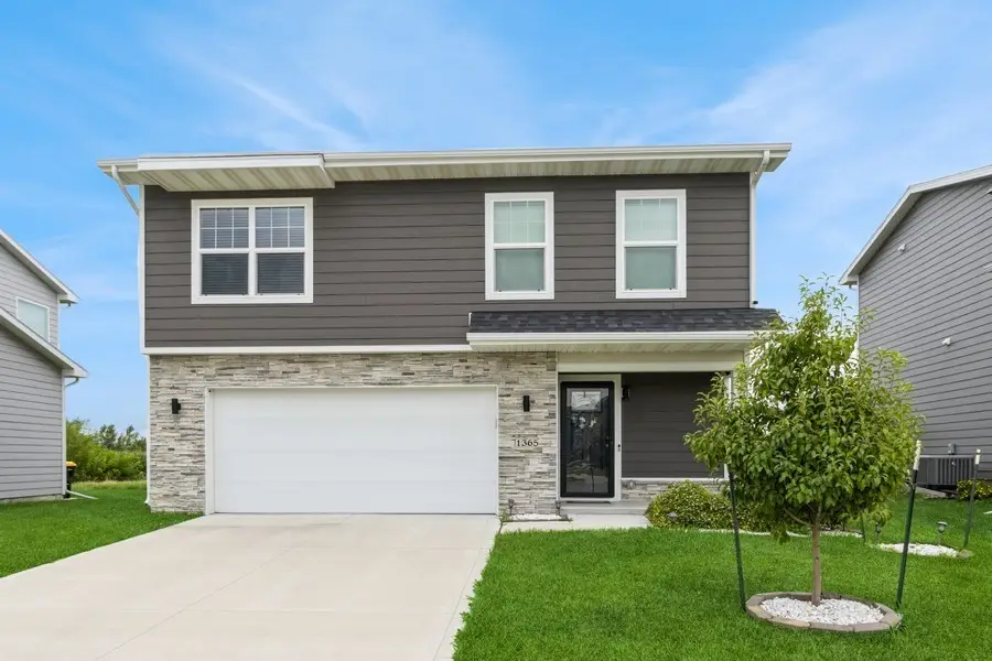 1365 SE Parkview Crossing Drive, Waukee, IA 50263 - Image #2