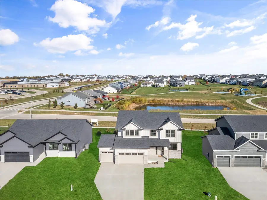 925 Hamilton Road, Waukee, IA 50263 - Image #2