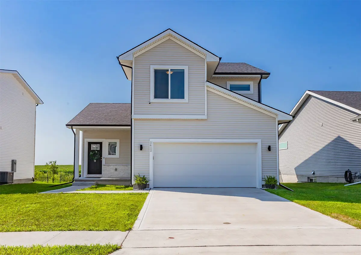 2412 Paine Street Ne, Bondurant, IA 50035 - Image #1