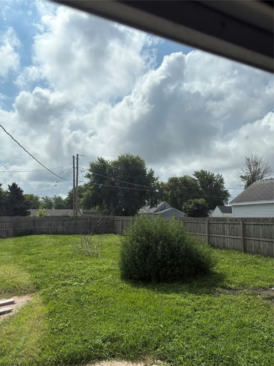 332 N Crawford Street, Carroll, IA 51401 - Image #2