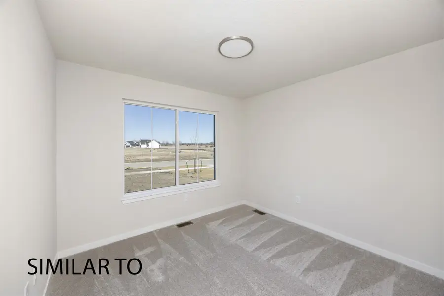 1224 Featherstone Avenue Ne, Bondurant, IA 50035 - Image #2