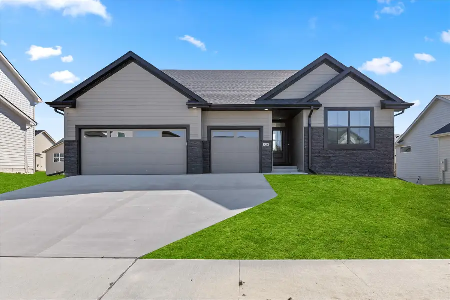 320 NW Ashley Avenue, Waukee, IA 50263 - Image #2