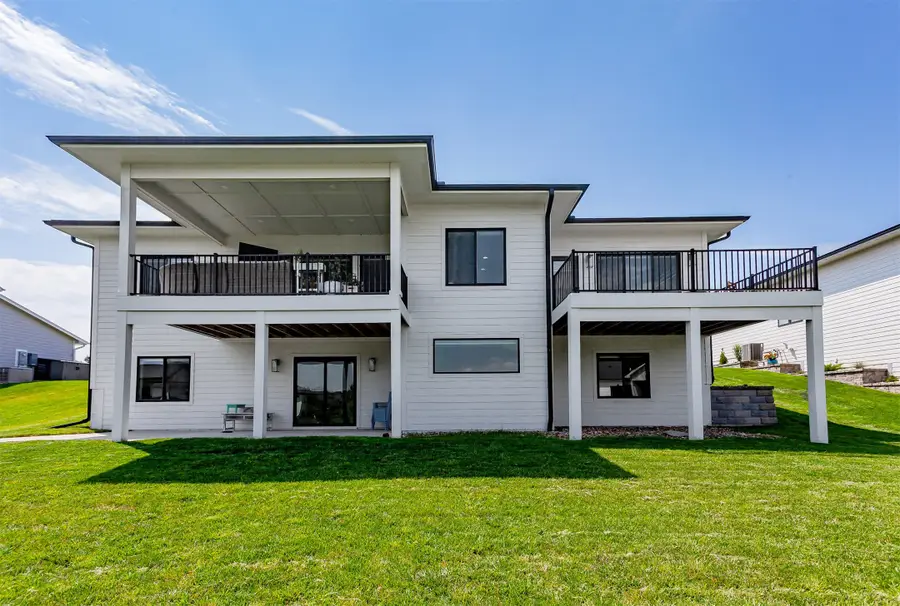 2802 NE Brentwood Circle, Grimes, IA 50111 - Image #2