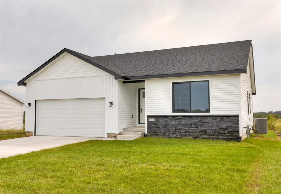 1927 20th Avenue Se, Altoona, IA 50009 - Image #2