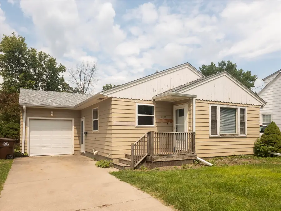 1125 J Avenue, Nevada, IA 50201 - Image #2