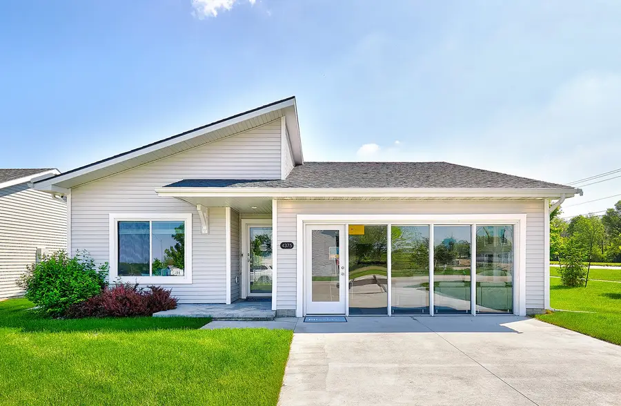 4375 E 44th Street, Des Moines, IA 50317 - Image #2