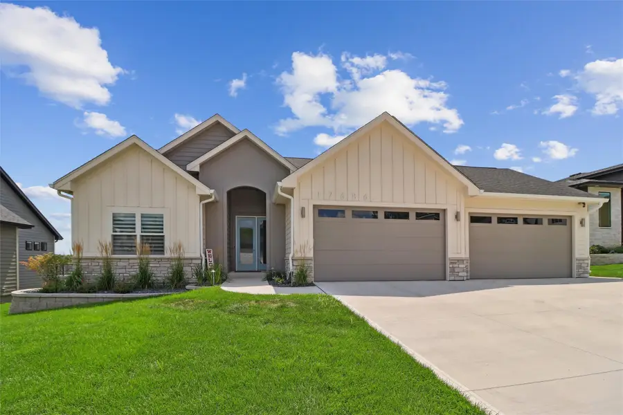 17686 Townsend Drive, Clive, IA 50325 - Image #2