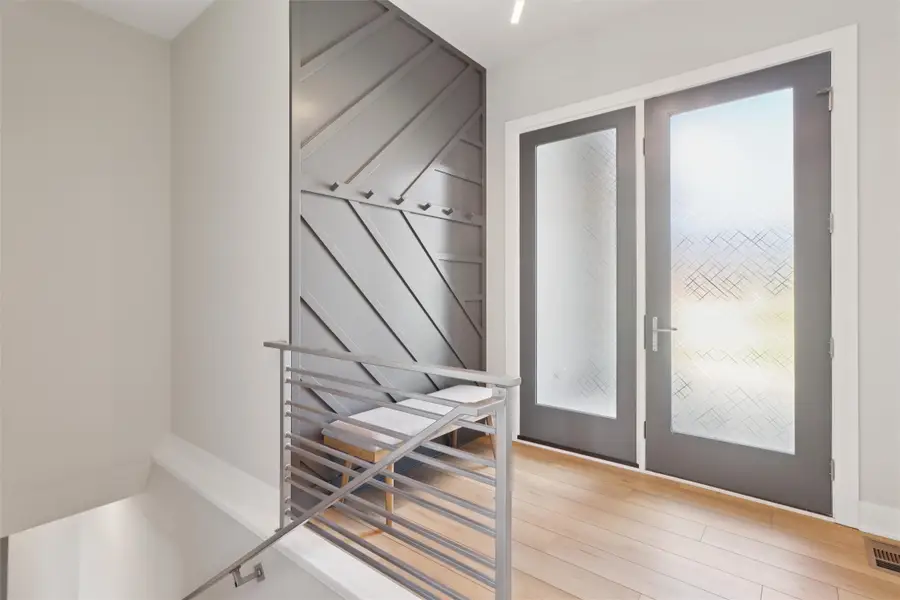 17686 Townsend Drive, Clive, IA 50325 - Image #3