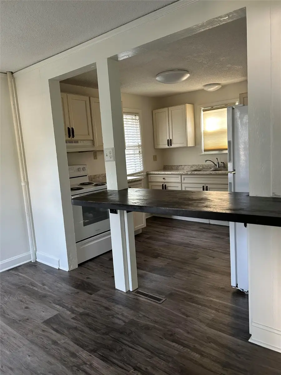 221 N Franklin Avenue, Ames, IA 50014 - Image #3