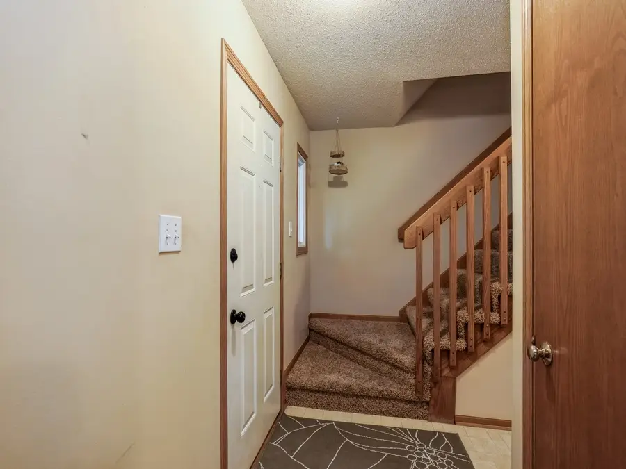 14663 Summit Drive, Clive, IA 50325 - Image #3