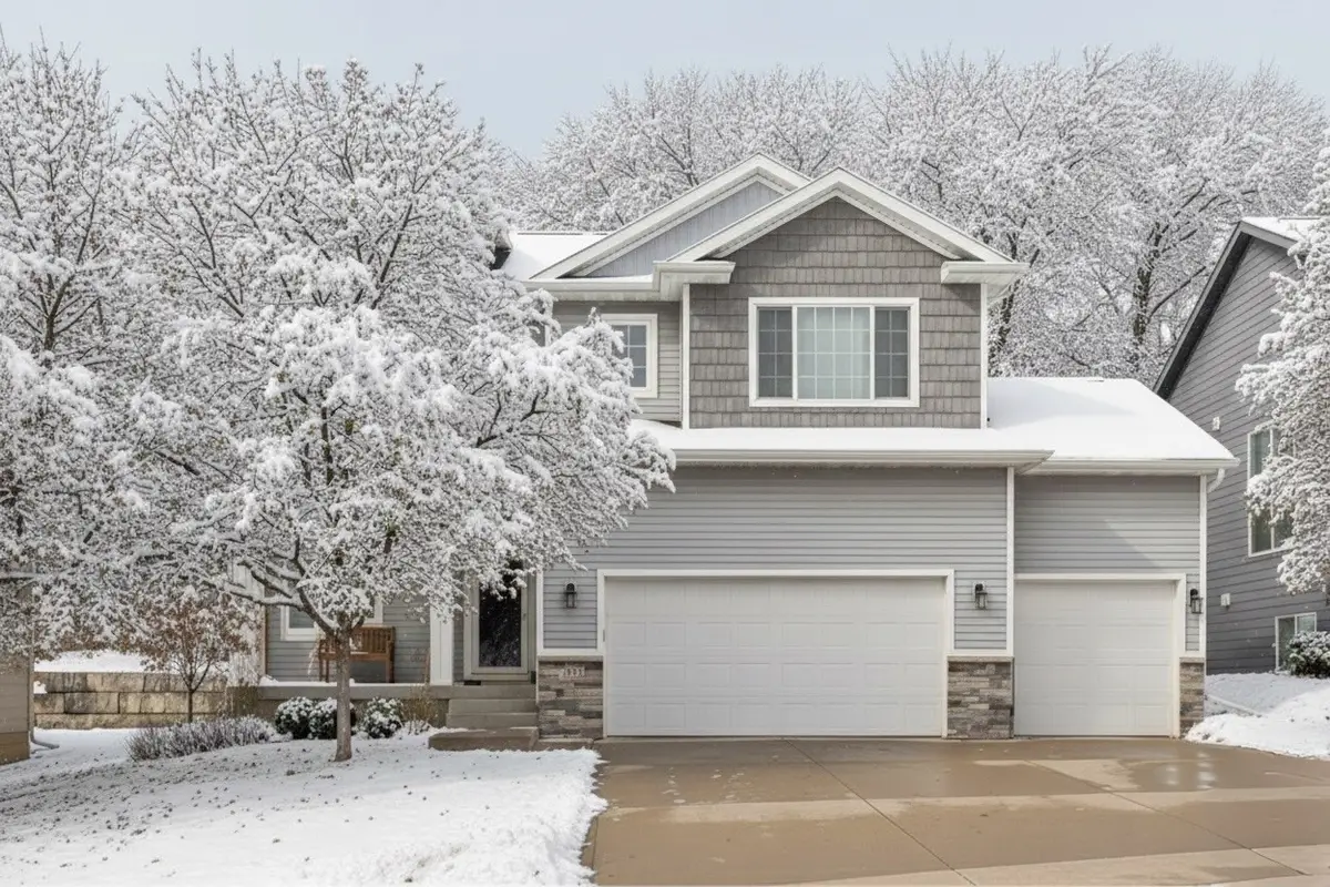 901 S 93rd Street, West Des Moines, IA 50266 - Image #1