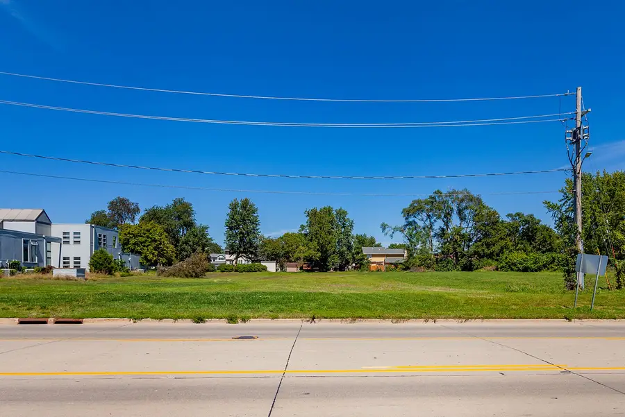 2501 Mckinley Avenue, Des Moines, IA 50321 - Image #3