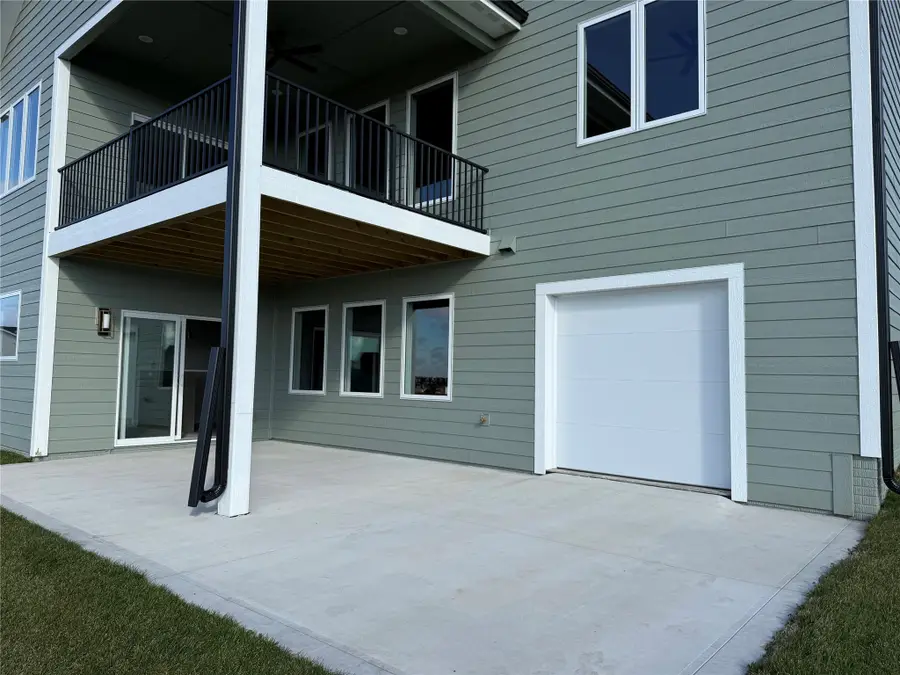 830 NW Sandy Hollow Circle, Waukee, IA 50263 - Image #2