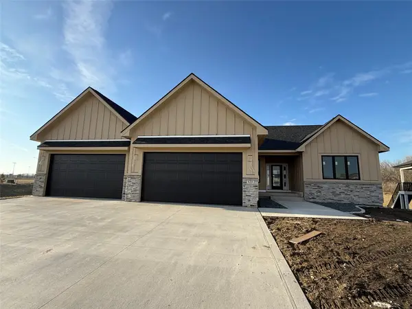 435 NW Woodmoor Drive, Waukee, IA 50263