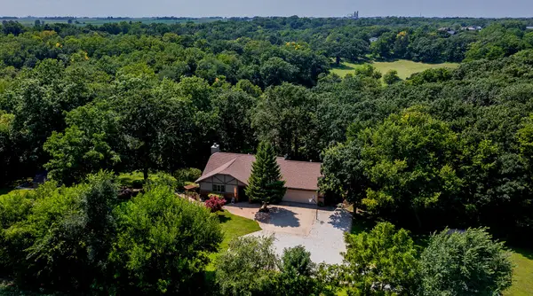 54398 276th Street, Kelley, IA 50134