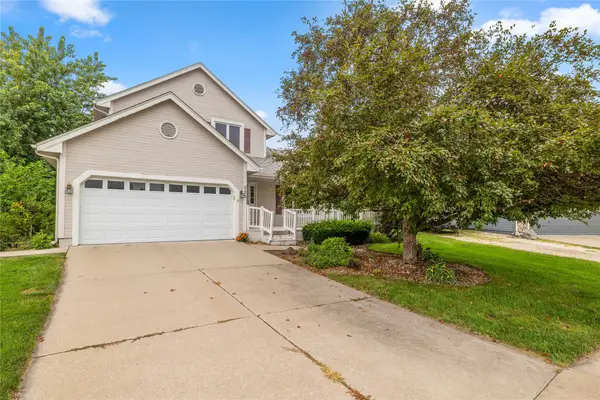 725 11th Street Se, Altoona, IA 50009