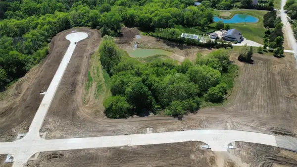 1679 E Autumn Trail Circle, Polk City, IA 50226