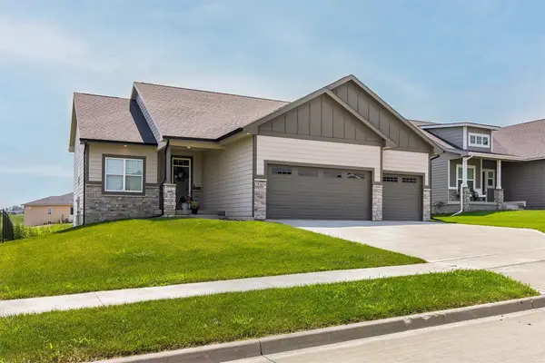16404 Northpark Drive, Urbandale, IA 50323