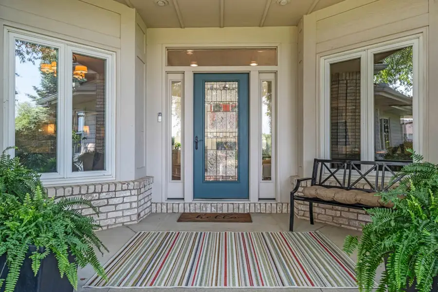 35087 Burgundy Circle, Waukee, IA 50263 - Image #2