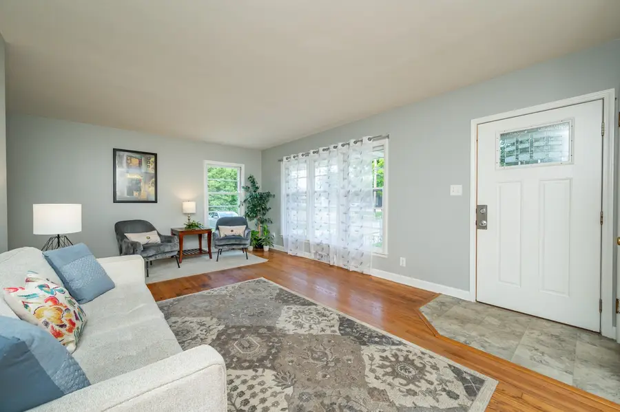 3016 30th Street, Des Moines, IA 50310 - Image #2