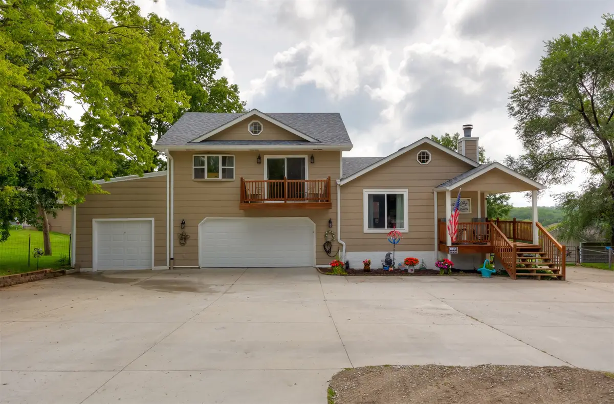 1129 SE 55th Street, Pleasant Hill, IA 50327 - Image #1