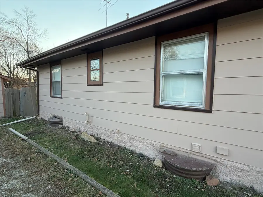 3701 Amherst Street, Des Moines, IA 50313 - Image #2
