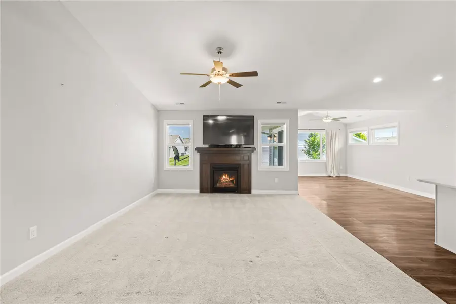 5841 SE 22nd Court, Des Moines, IA 50320 - Image #2