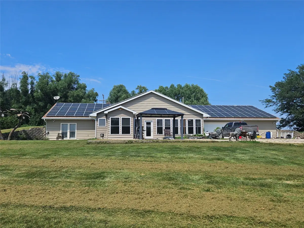 15368 Newbold Street, Indianola, IA 50125 - Image #1