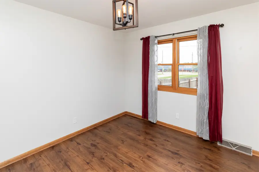 1101 SE Innsbruck Drive, Ankeny, IA 50021 - Image #3