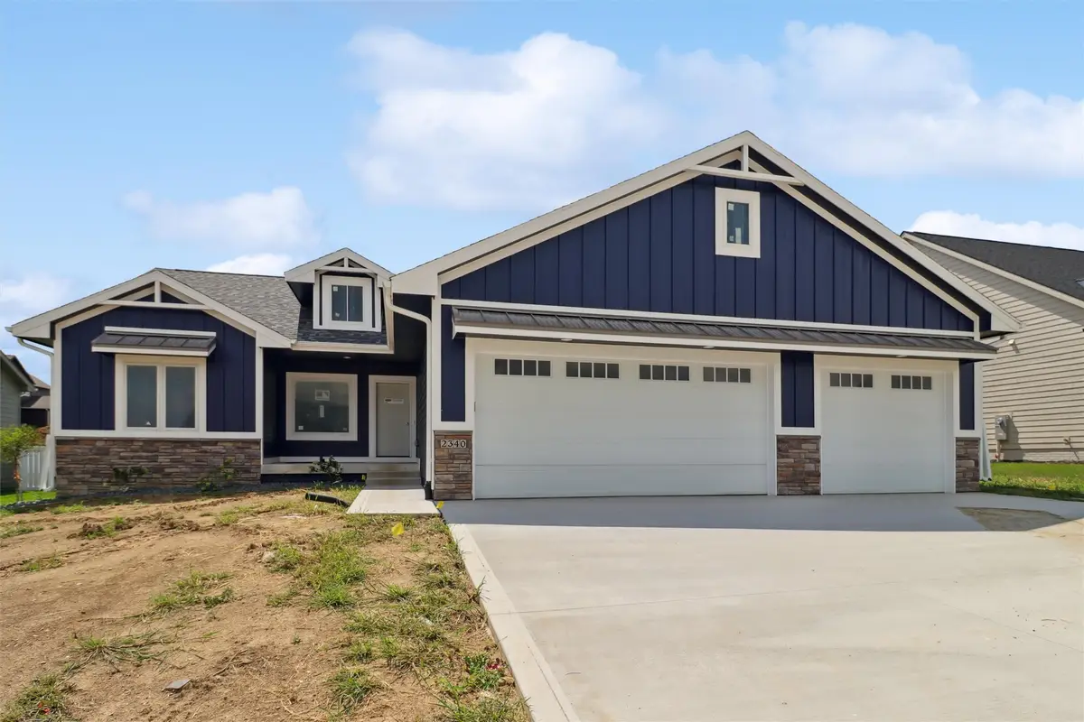 2340 Green Leaf Circle, Norwalk, IA 50211 - Image #1