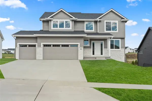 895 Hamilton Road, Waukee, IA 50263