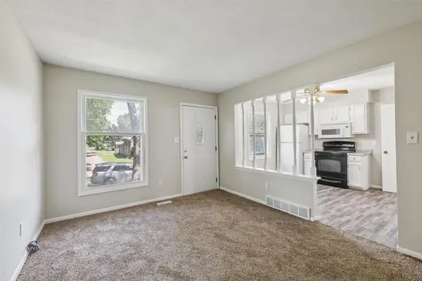 930 Emma Avenue, Des Moines, IA 50315